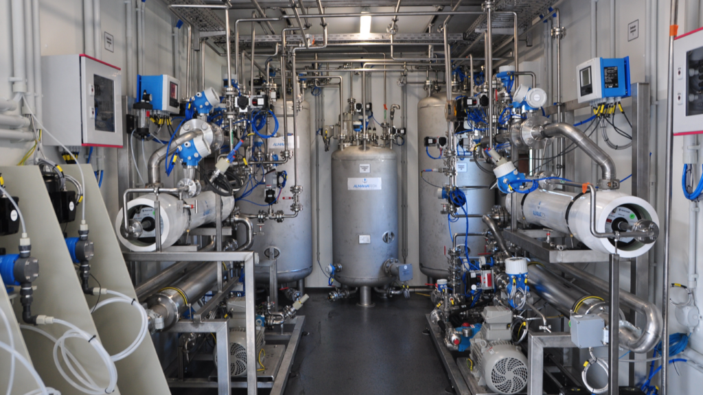 Hochdruck-Umkehrosmose für industrielle Anwendungen und Wasser-Recycling.